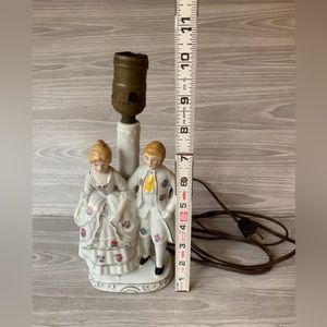 Vintage MIKORI WARE JAPAN Figural Hand Painted Porcelain Man Woman Lamp 10”